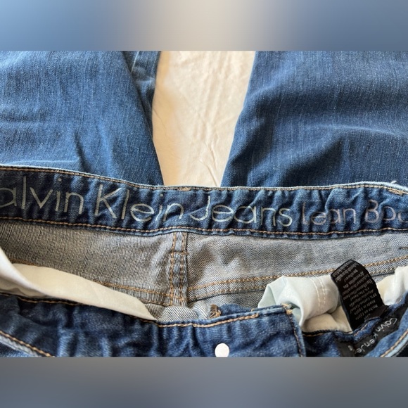 Calvin Klein Women’s Boot cut Jeans, size 29 / 8 - Picture 4 of 7